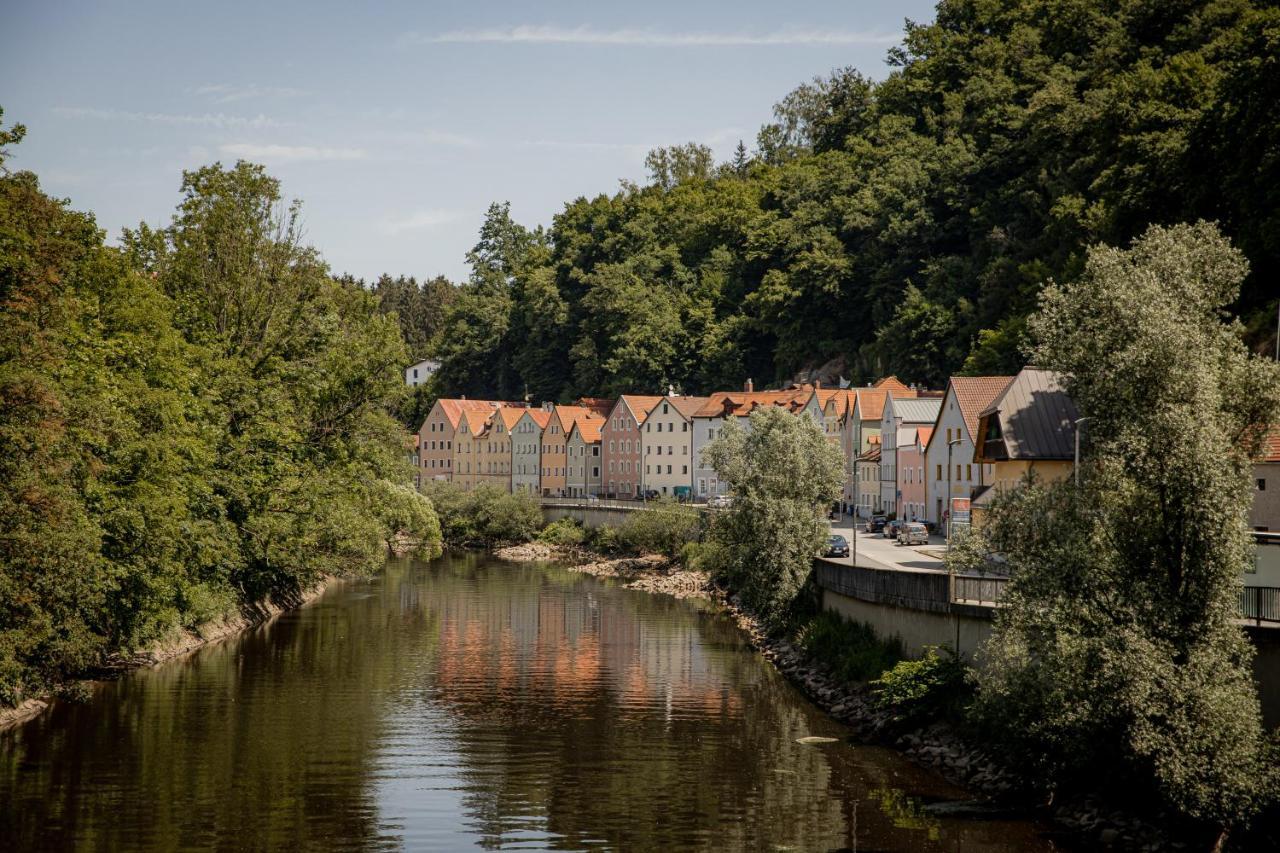 Bonnystay Passau River Side 100 Qm Fuer 4 Personen Exterior photo